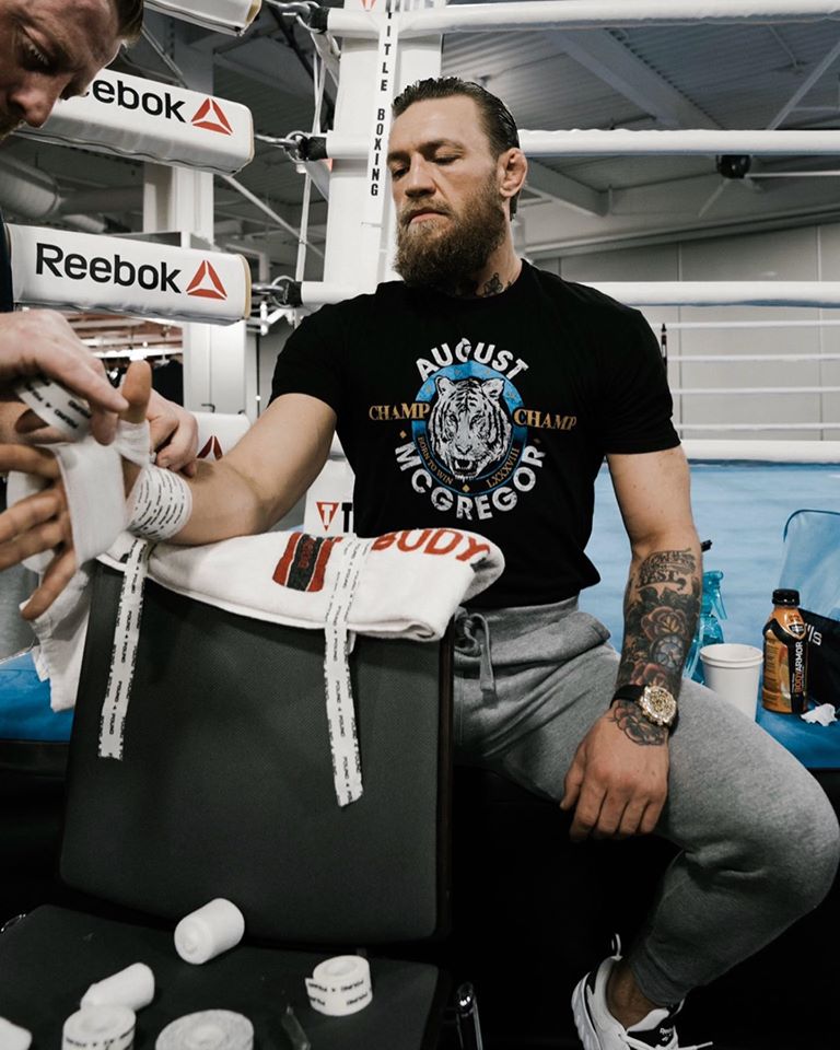 Conor McGregor trở lại