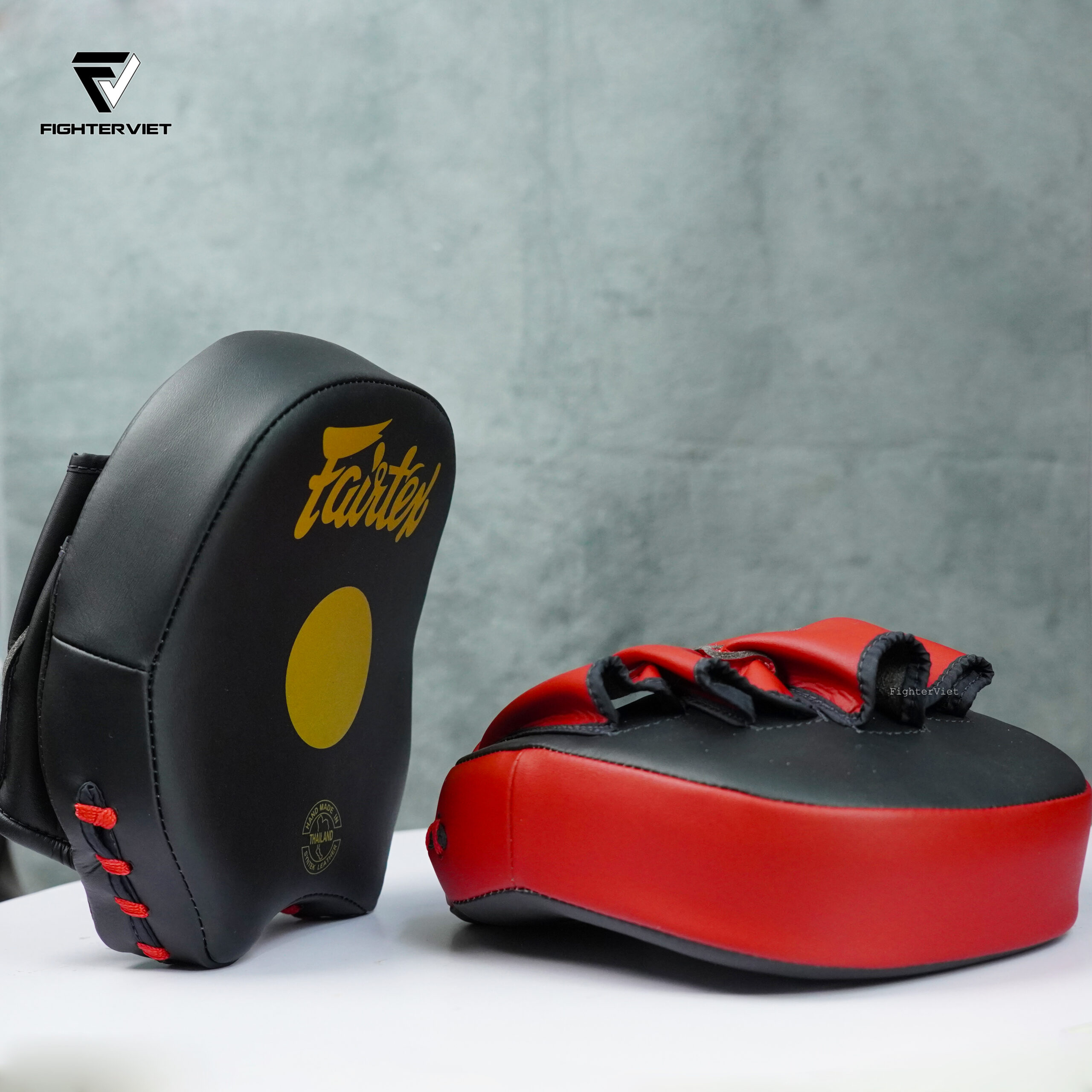 ĐÍCH ĐẤM FAIRTEX FMV14 - ĐEN