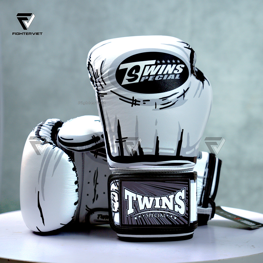Găng Tay Boxing Twins FBGVL4-66 COMIC