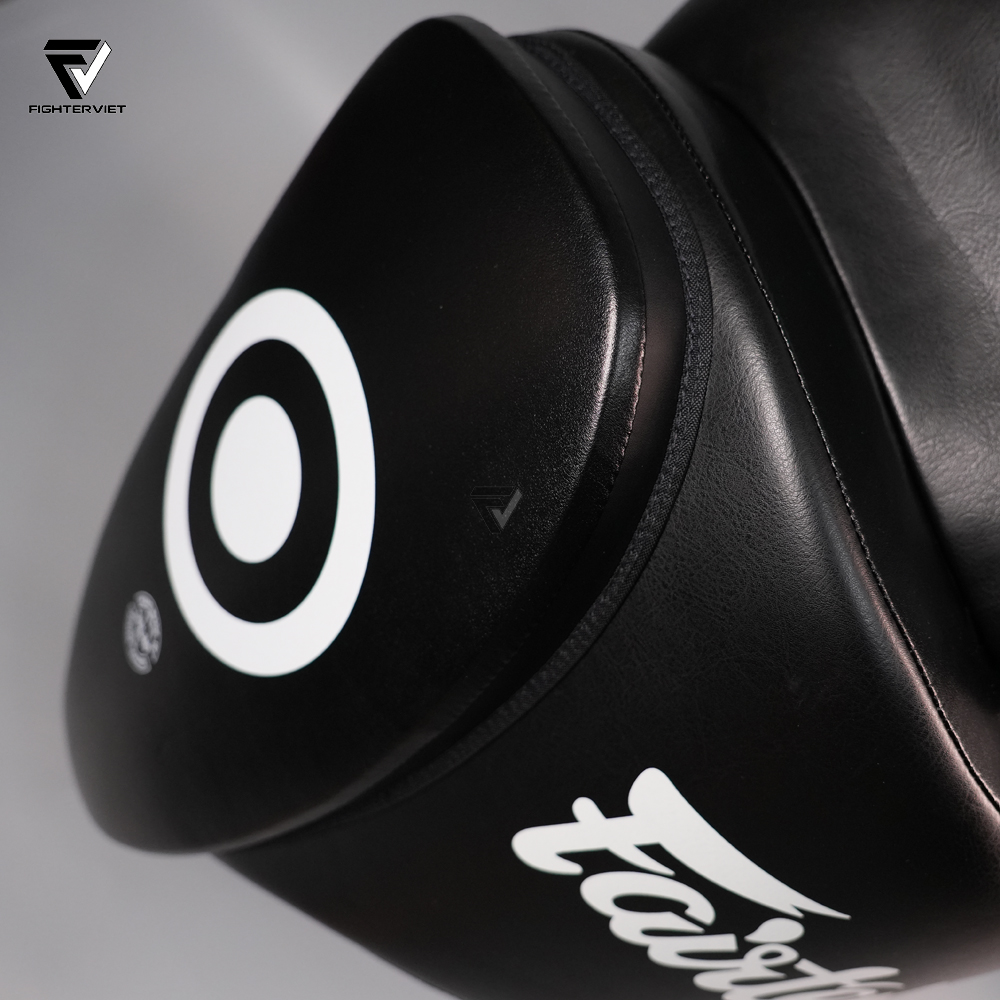 Đích Đùi Fairtex TP5 - Fairtex TP5 Ultra Lite Thigh Pad 19 Đích Đùi Fairtex TP5 - Fairtex TP5 Ultra Lite Thigh Pad