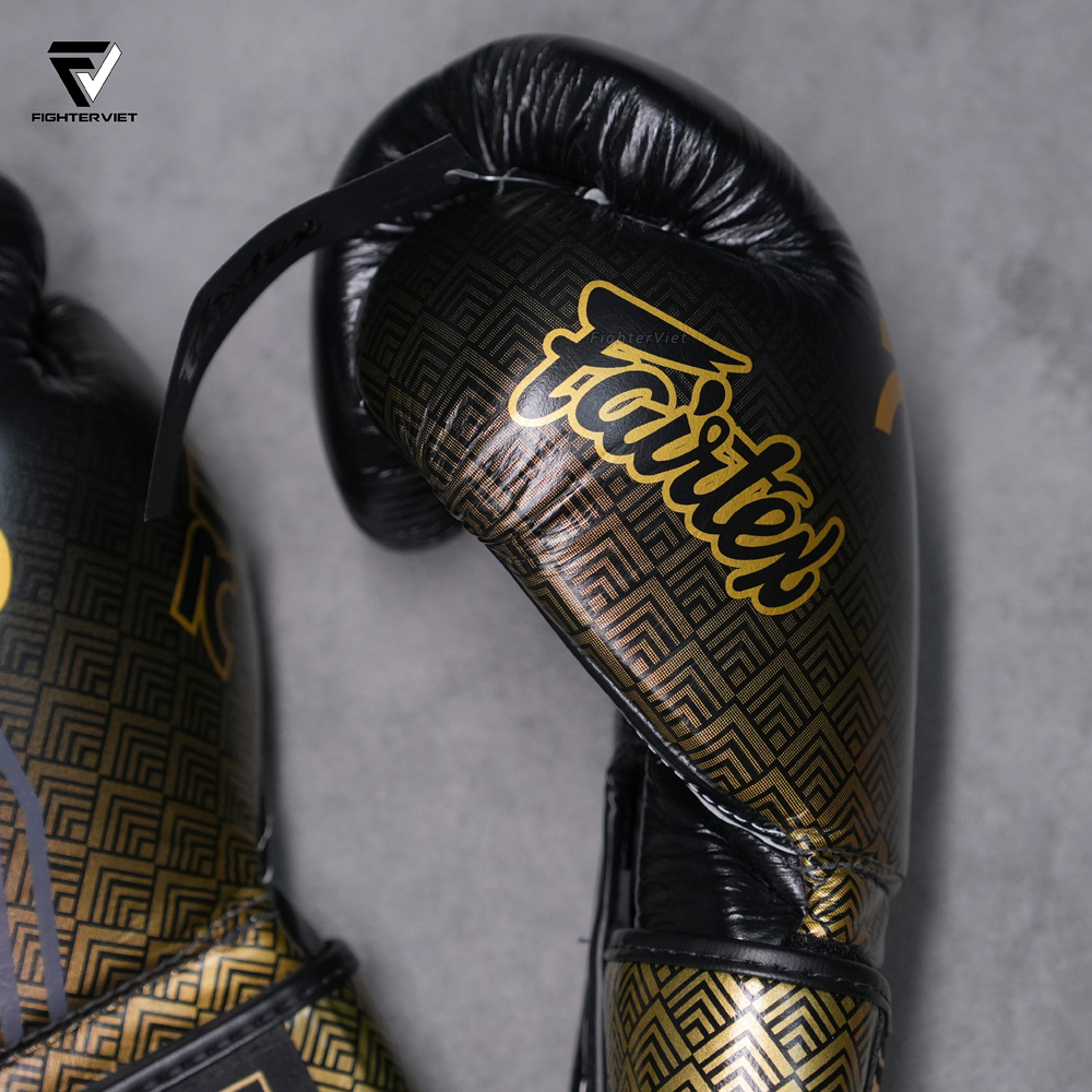 Găng Tay Boxing Fairtex x RWS Champion BGVR-CHAMP01 Black Gold 3 Găng Tay Boxing Fairtex x RWS Champion BGVR-CHAMP01 Black Gold - Ảnh 3