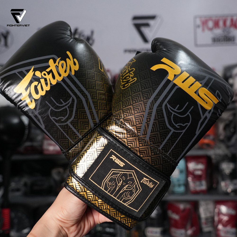 Găng Tay Boxing Fairtex x RWS Champion BGVR-CHAMP01 Black Gold 20 Găng Tay Boxing Fairtex x RWS Champion BGVR-CHAMP01 Black Gold